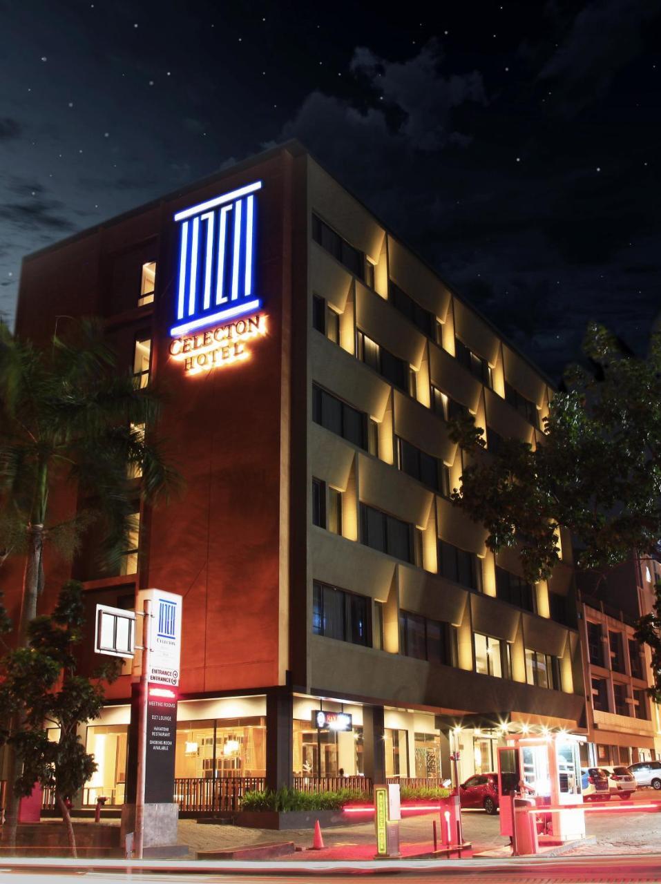 Celecton Blue Cikarang Hotel Luaran gambar